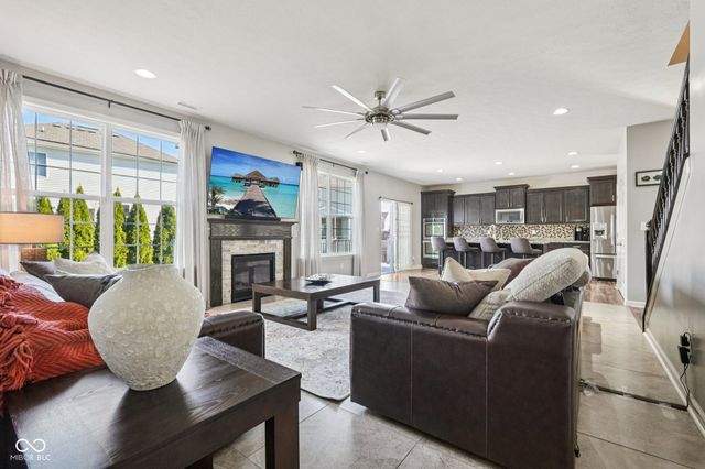 5788 Pebblebrooke Road, Whitestown, IN 46075