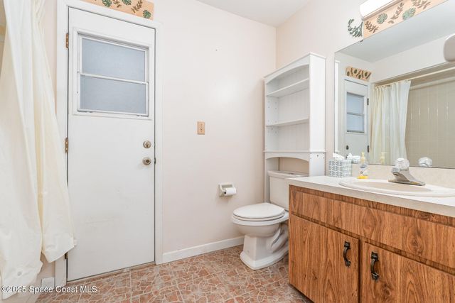 1211 Medina Avenue NW, Palm Bay, FL 32907