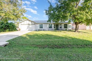 1211 Medina Avenue NW, Palm Bay, FL 32907