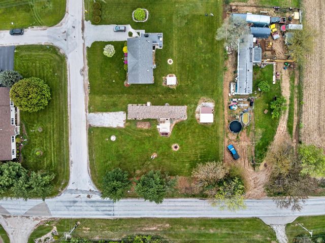 11 EMS D21 Lane, Syracuse, IN 46567