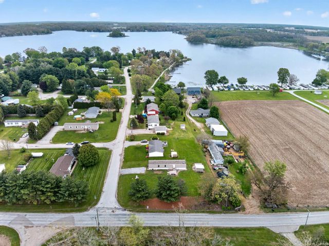 11 EMS D21 Lane, Syracuse, IN 46567
