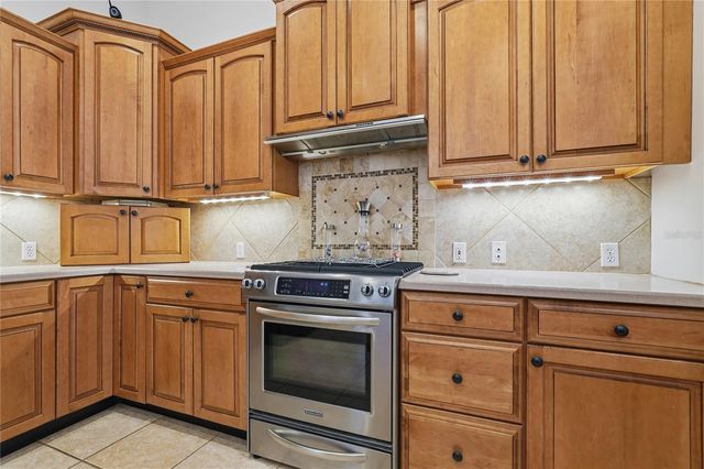 121 HARBOR VIEW LANE, Belleair Bluffs, FL 33770
