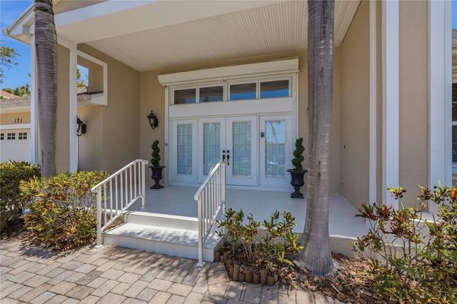 121 HARBOR VIEW LANE, Belleair Bluffs, FL 33770