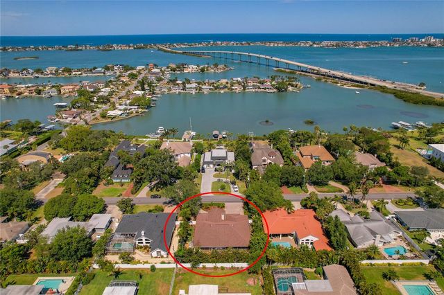 121 HARBOR VIEW LANE, Belleair Bluffs, FL 33770