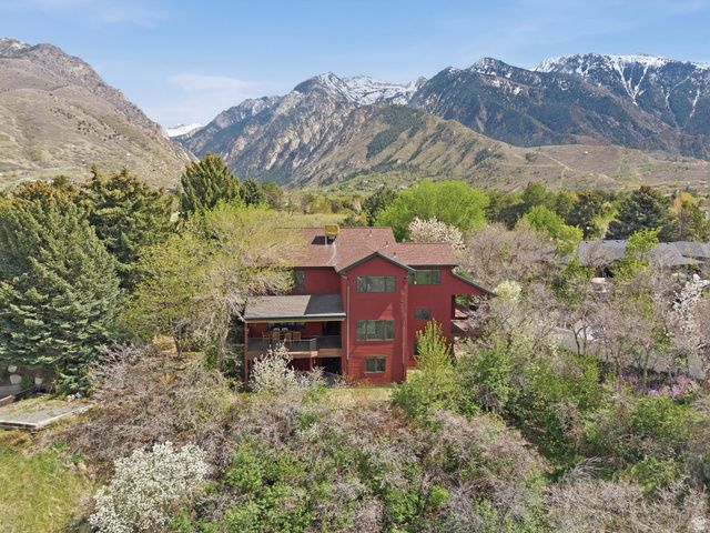 8 ALTAWOOD DR, Sandy, UT 84092