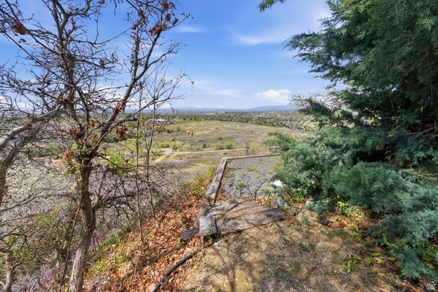 8 ALTAWOOD DR, Sandy, UT 84092