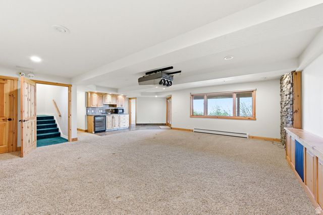 8 ALTAWOOD DR, Sandy, UT 84092