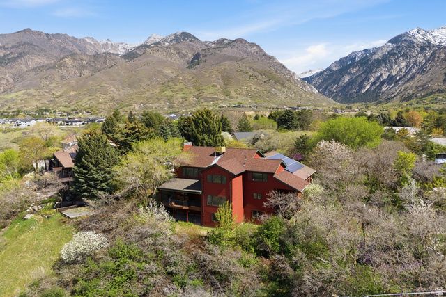 8 ALTAWOOD DR, Sandy, UT 84092
