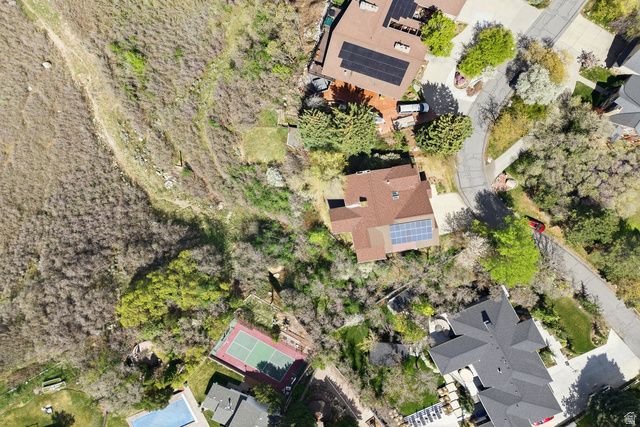 8 ALTAWOOD DR, Sandy, UT 84092