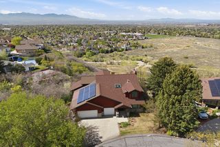 8 ALTAWOOD DR, Sandy, UT 84092