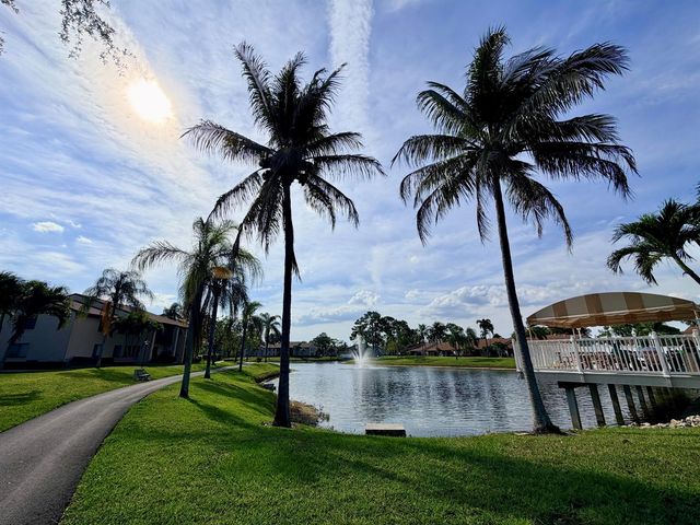 616 Sea Pine Way C3, Greenacres, FL 33415