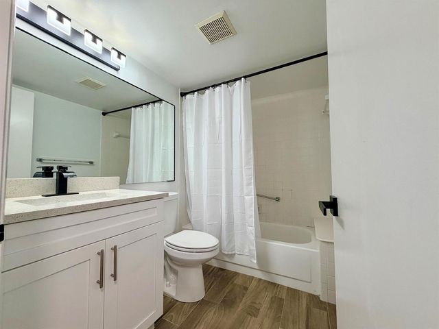 616 Sea Pine Way C3, Greenacres, FL 33415