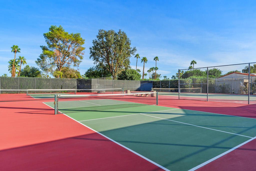 Image 4 of property listing at 43229 Lacovia Drive, Bermuda Dunes, CA 92203