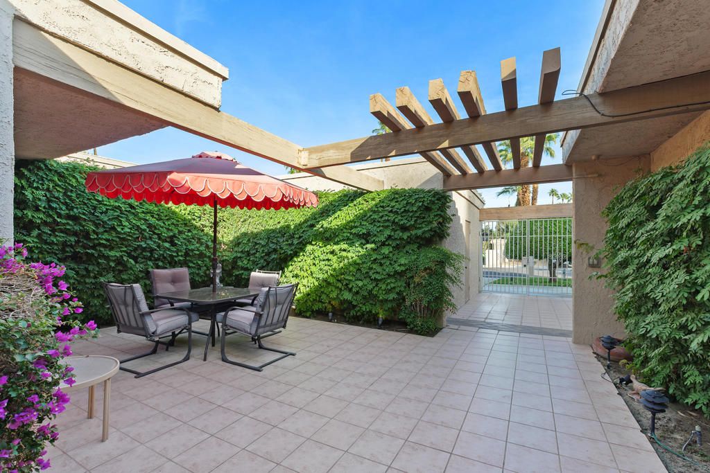 Image 7 of property listing at 43229 Lacovia Drive, Bermuda Dunes, CA 92203