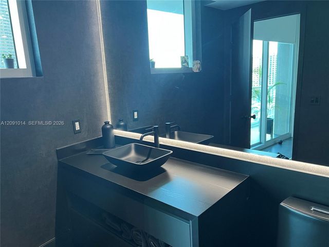 1100 S Miami Avenue 2107, Miami, FL 33130