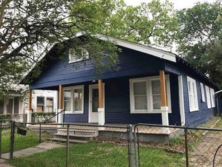 7021 Avenue H, Houston, TX 77011