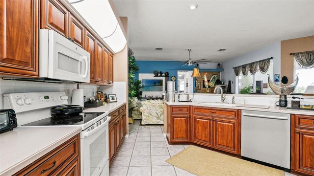 9458 NORTHVALE STREET, Spring Hill, FL 34608