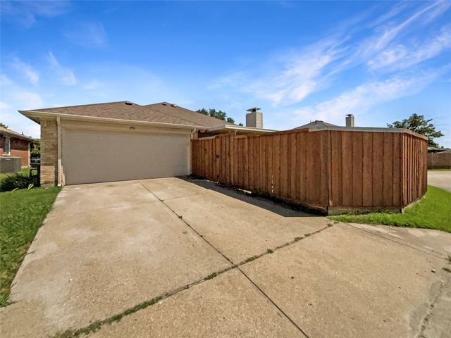 2701 Crooked Creek, Mesquite, TX 75181