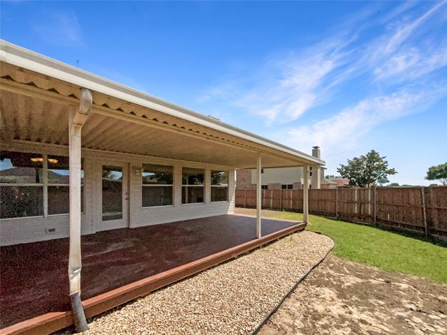 2701 Crooked Creek, Mesquite, TX 75181
