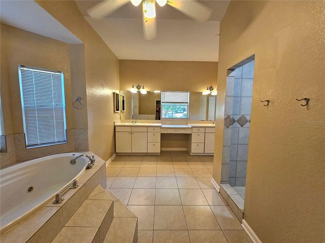 2009 E WASHINGTON STREET, Orlando, FL 32803