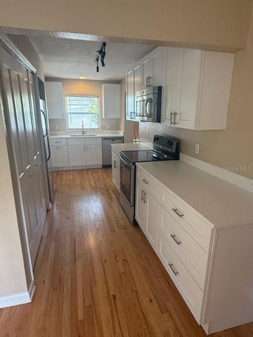 2009 E WASHINGTON STREET, Orlando, FL 32803