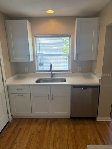 2009 E WASHINGTON STREET, Orlando, FL 32803