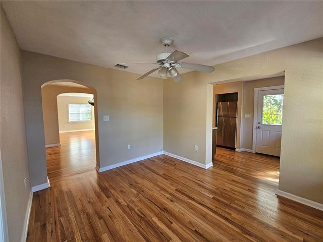 2009 E WASHINGTON STREET, Orlando, FL 32803
