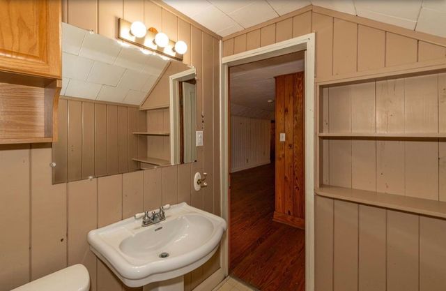 130 E Circuit, Beaumont, TX 77706