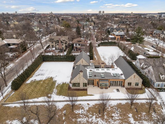 2505 E Lake Of The Isles Parkway, Minneapolis, MN 55405