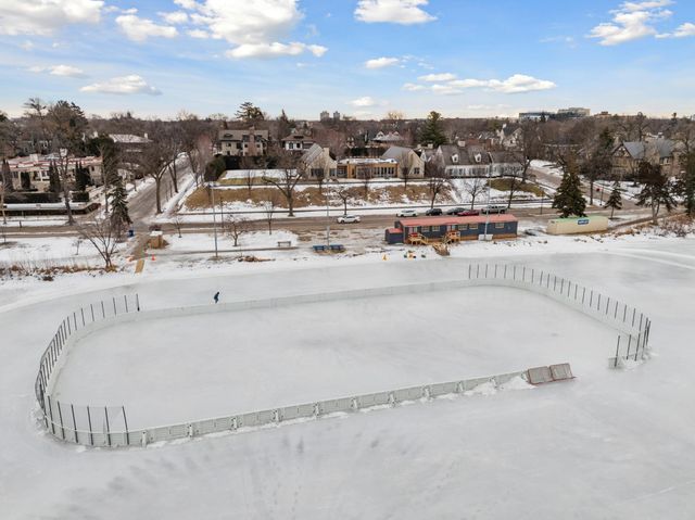 2505 E Lake Of The Isles Parkway, Minneapolis, MN 55405