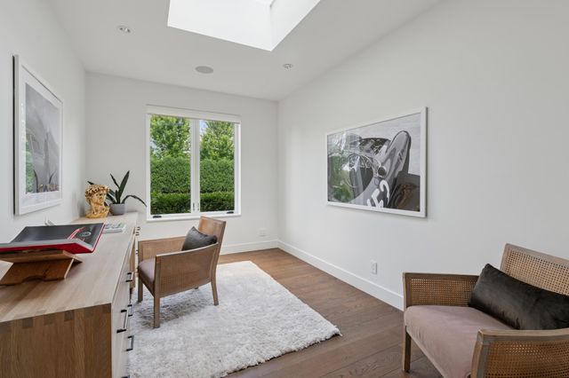 2505 E Lake Of The Isles Parkway, Minneapolis, MN 55405