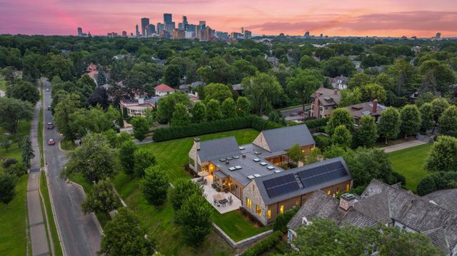 2505 E Lake Of The Isles Parkway, Minneapolis, MN 55405