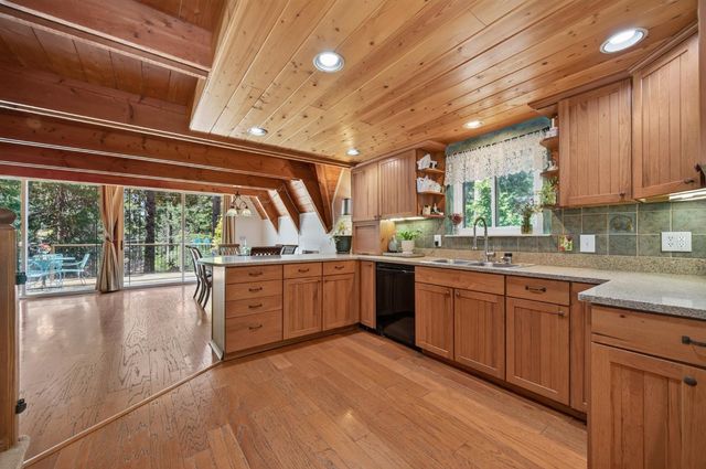 6193 Speckled Rd, Pollock Pines, CA 95726
