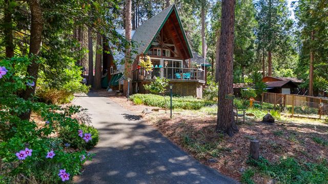 6193 Speckled Rd, Pollock Pines, CA 95726