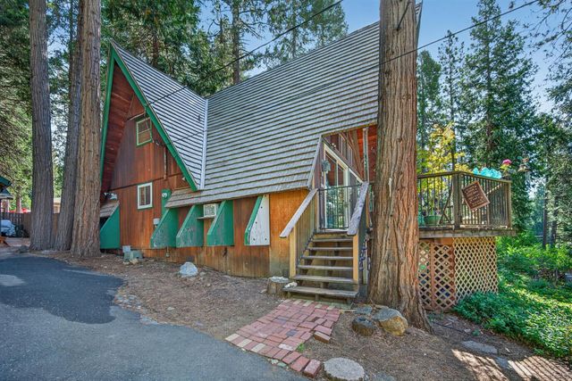 6193 Speckled Rd, Pollock Pines, CA 95726