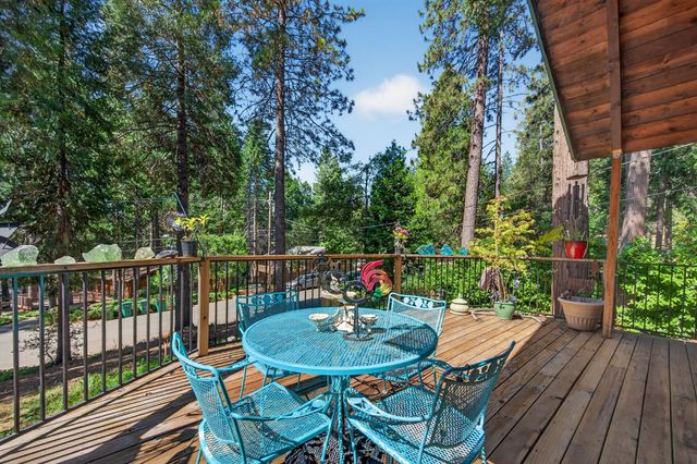 6193 Speckled Rd, Pollock Pines, CA 95726