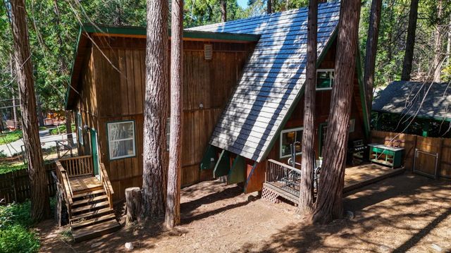 6193 Speckled Rd, Pollock Pines, CA 95726