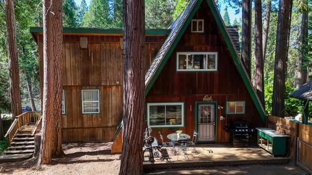6193 Speckled Rd, Pollock Pines, CA 95726