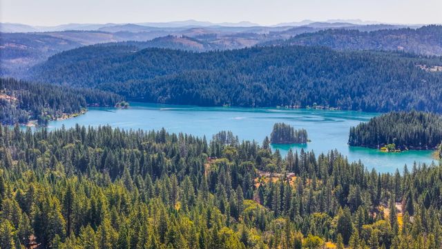 6193 Speckled Rd, Pollock Pines, CA 95726