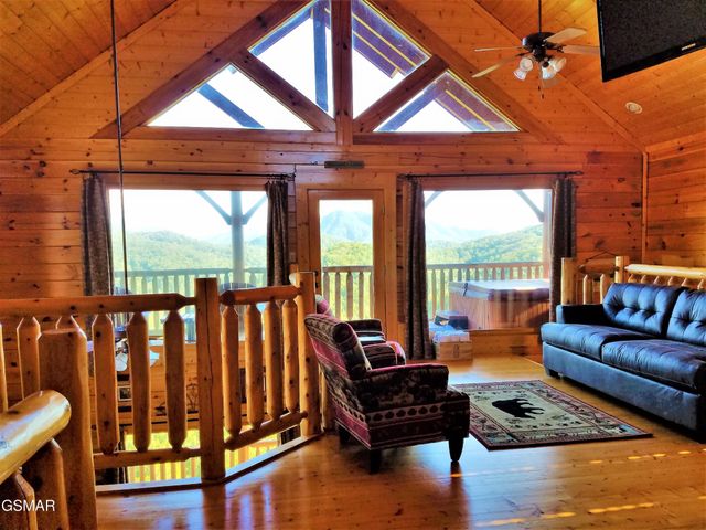 2828 White Oak Ridge Lane, Sevierville, TN 37862