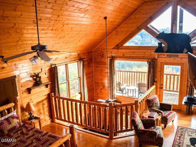 2828 White Oak Ridge Lane, Sevierville, TN 37862