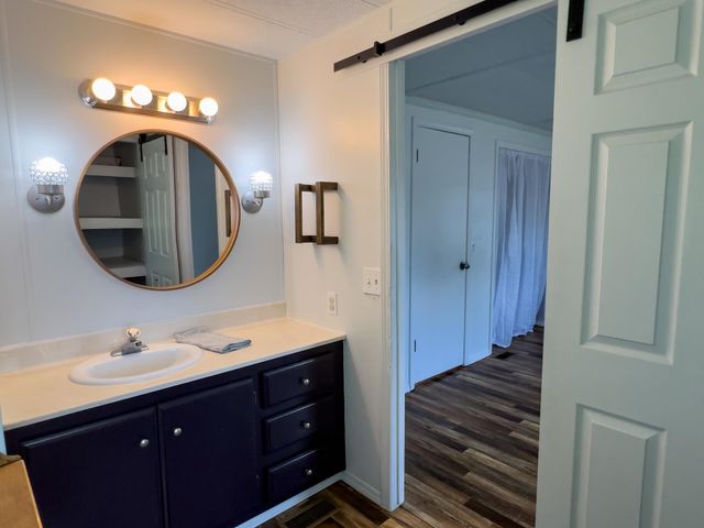 3306 E 4th Ct, Mead, WA 99021