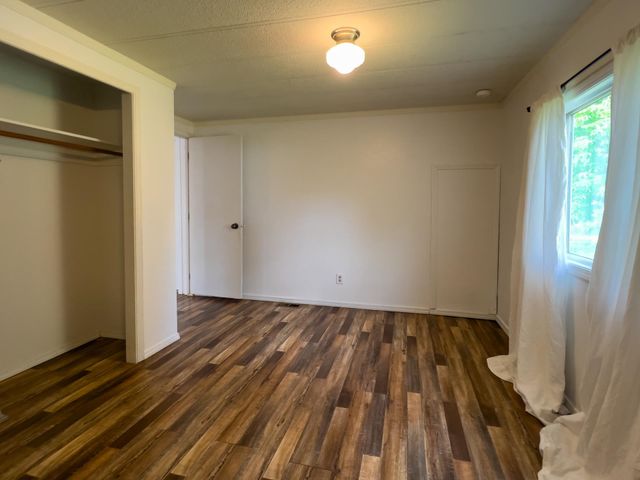 3306 E 4th Ct, Mead, WA 99021