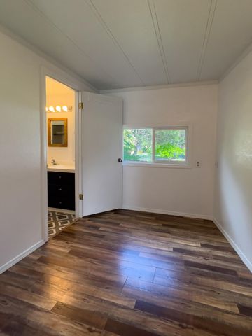 3306 E 4th Ct, Mead, WA 99021