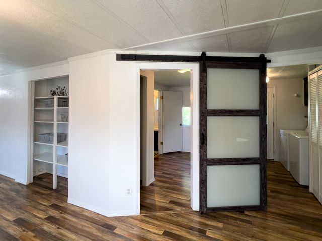 3306 E 4th Ct, Mead, WA 99021