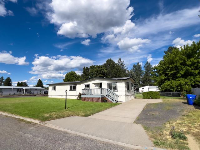 3306 E 4th Ct, Mead, WA 99021