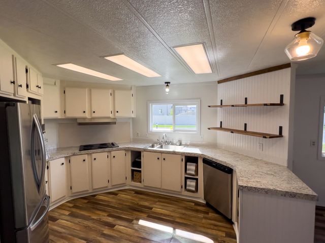 3306 E 4th Ct, Mead, WA 99021