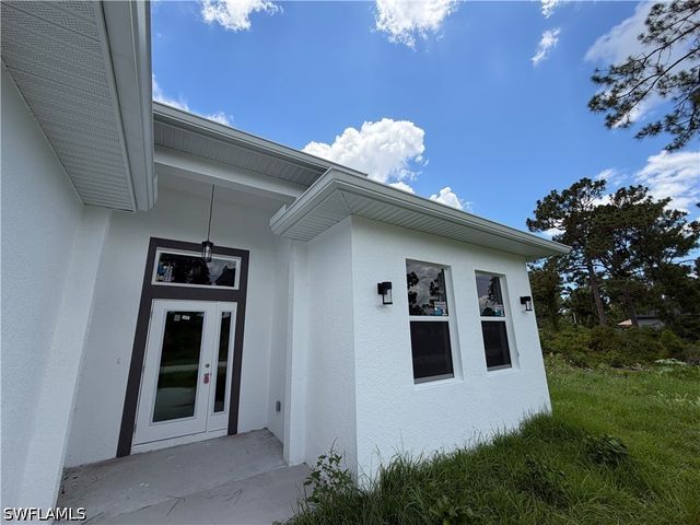 1144 Pisa ST E, Lehigh Acres, FL 33974