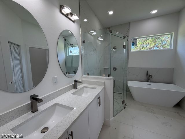 1144 Pisa ST E, Lehigh Acres, FL 33974