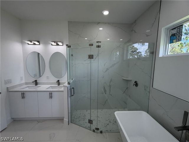 1144 Pisa ST E, Lehigh Acres, FL 33974